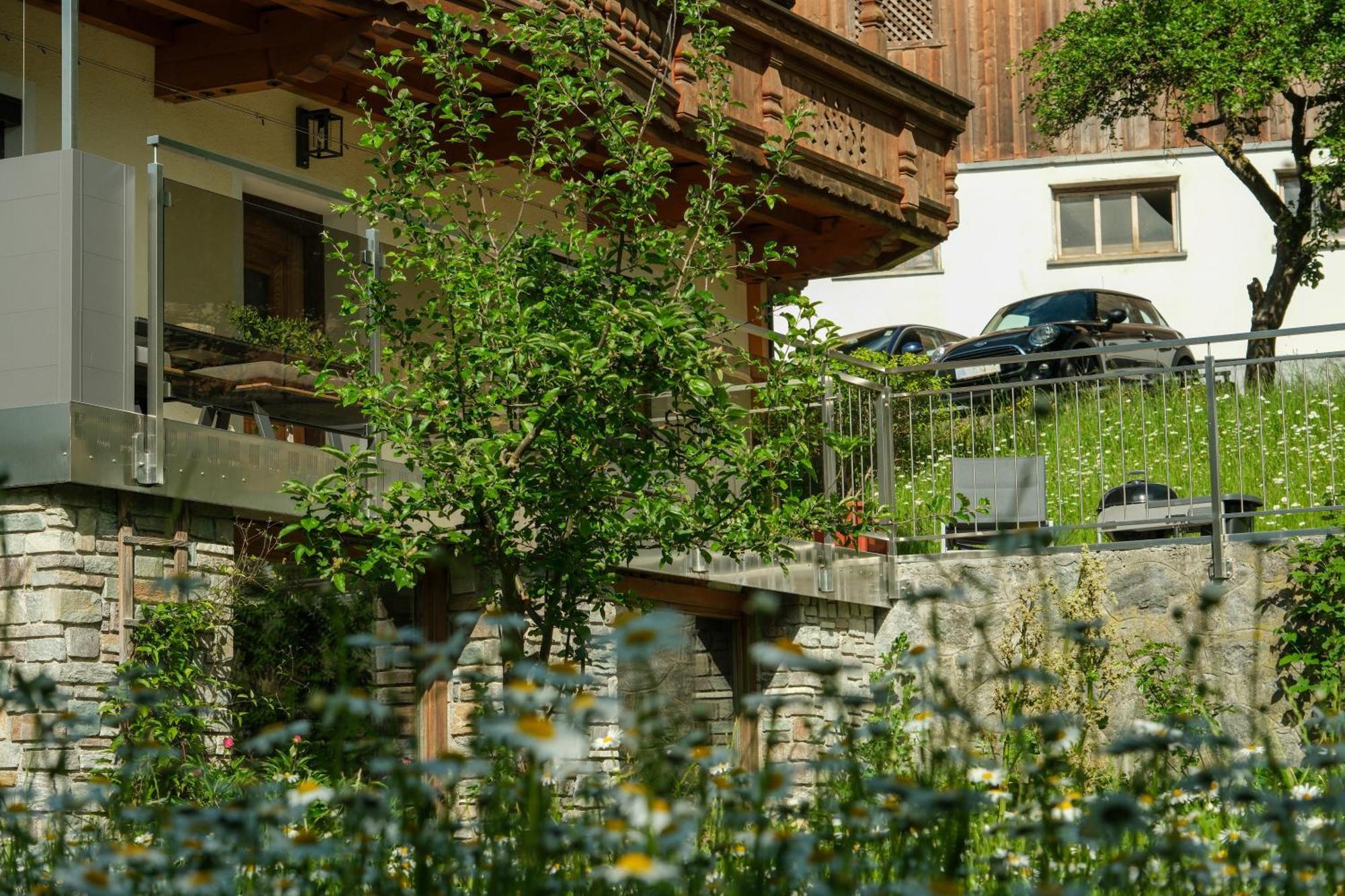 Apart Moidl Mit Privatem Pool Hart im Zillertal Exterior photo